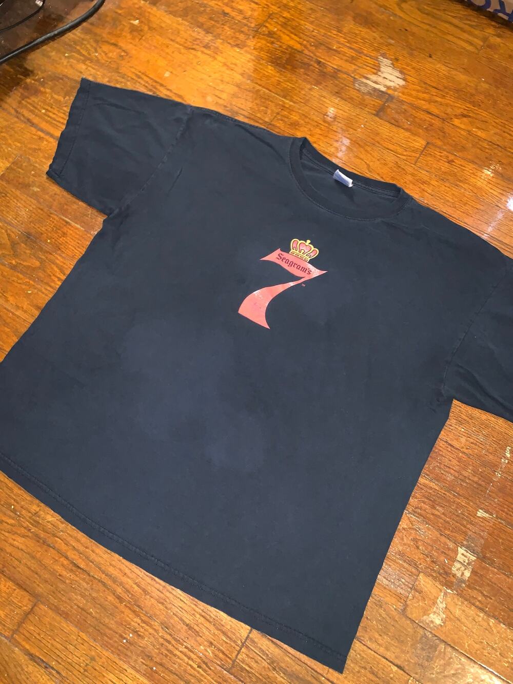 Seagrams 7 T Shirt XL Black Red Logo Whiskey Liquor Promo Graphic Tee
